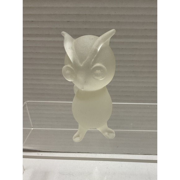 Vtg Titan Art Glass Frosted Standing Owl Figurine Made In The USA Paperweight‎ - Picture 6 of 8